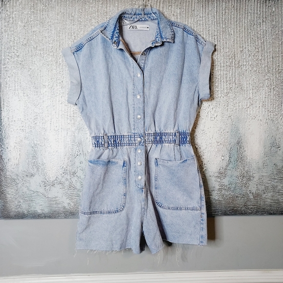 Zara Denim Romper Raw Hem Snap Button Closure Sz-L - Picture 2 of 10